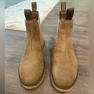 Sorel Hi Line Chelsea boot